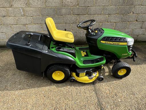 John Deere X155R ride on mower with collector Azur